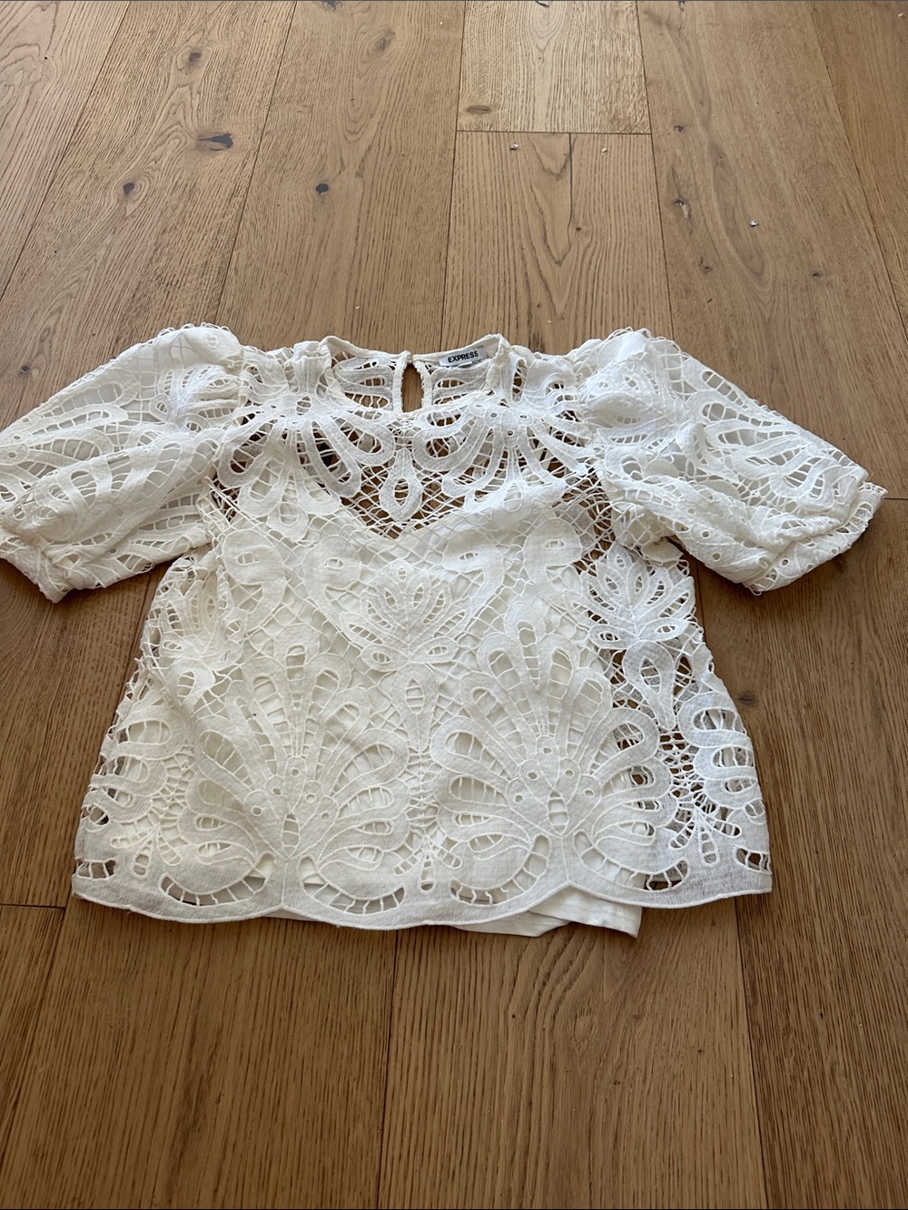 Express White Lace Cutout Puff-Sleeve Blouse women’s large